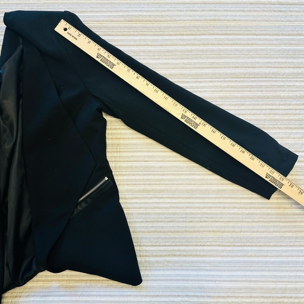 Linea Domani Black Blazer with Waterfall Front and Zipper Details, Size L - Picture 10 of 11